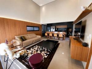 Arquitetura contemporânea, tecnologia e exclusividade em um imóvel pronto para morar em Jaú