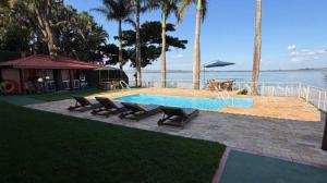 Imagine Viver Onde o Horizonte Encontra a Água: Exclusividade e Lazer de Alto Nível no Rancho 3 Rios