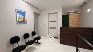 Sala comercial para locação em localização central